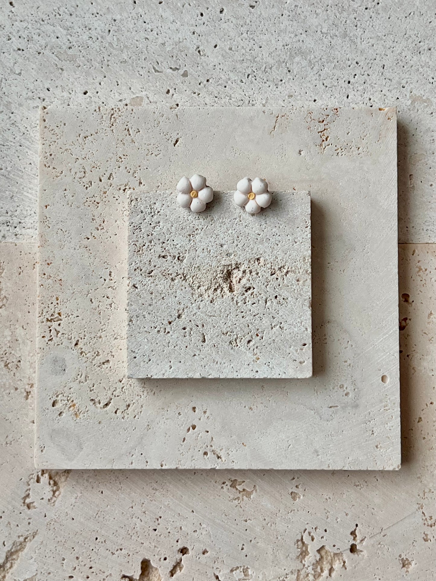 Daisy Studs