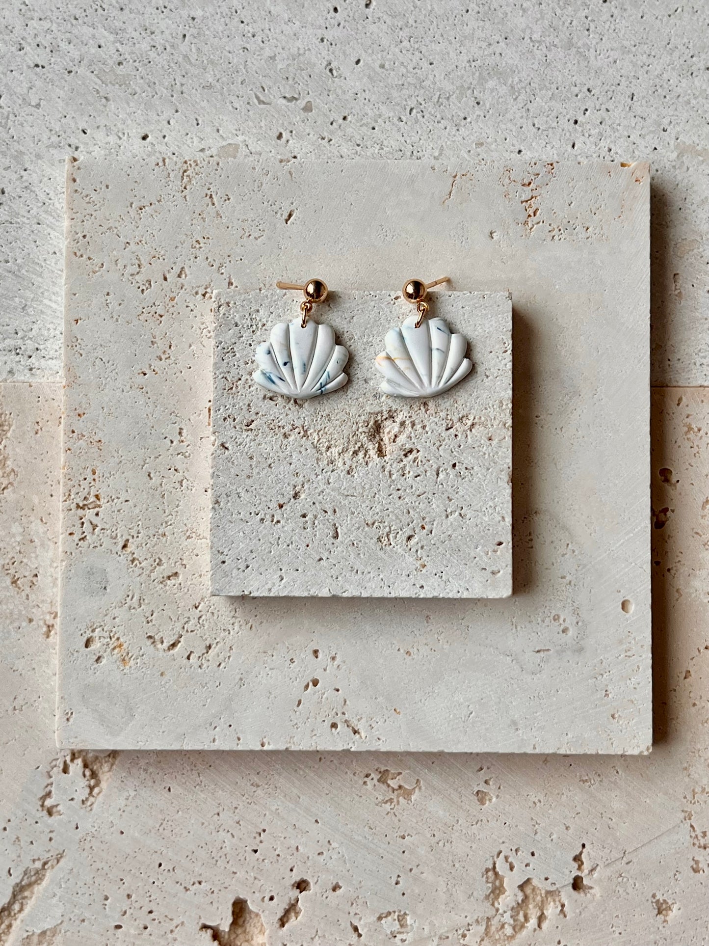 Simply Shells Dangle