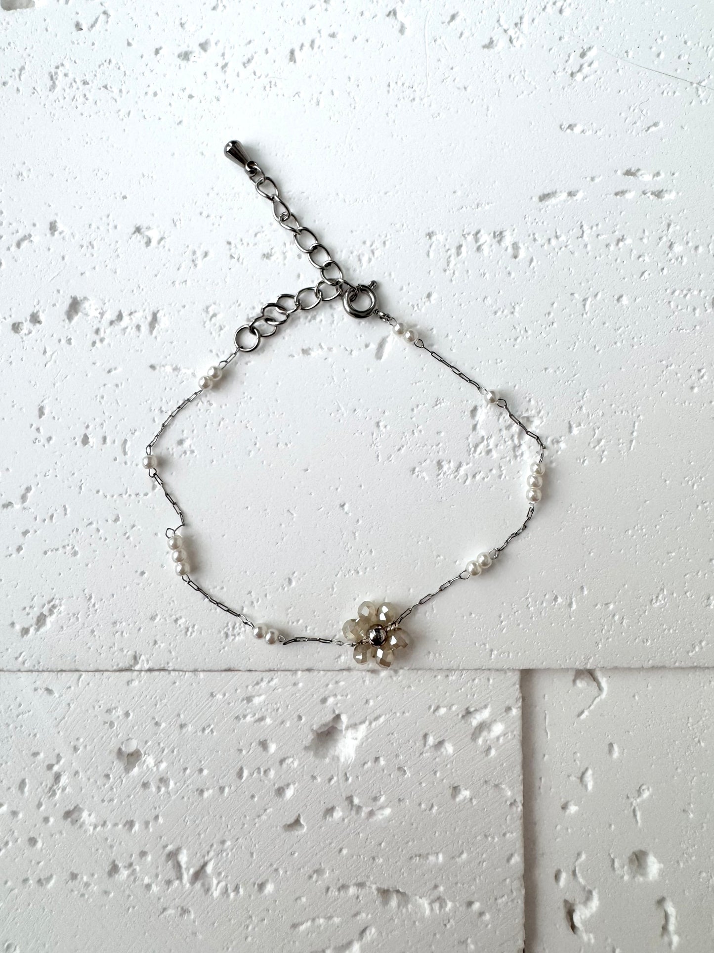 Single Flower Beaded Bracelet