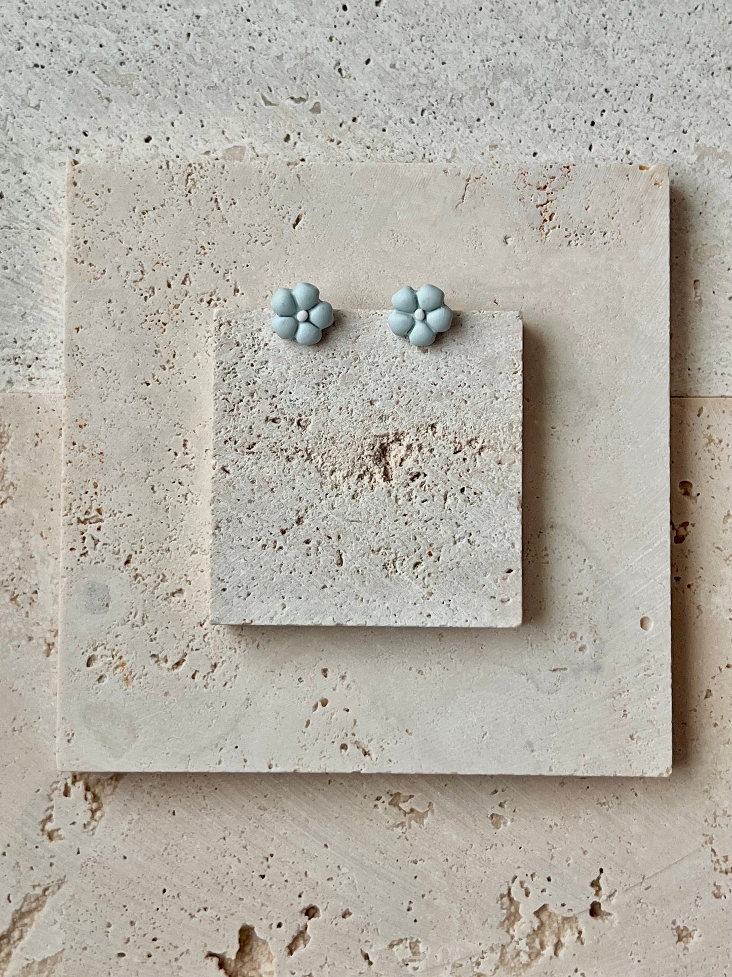 Daisy Studs