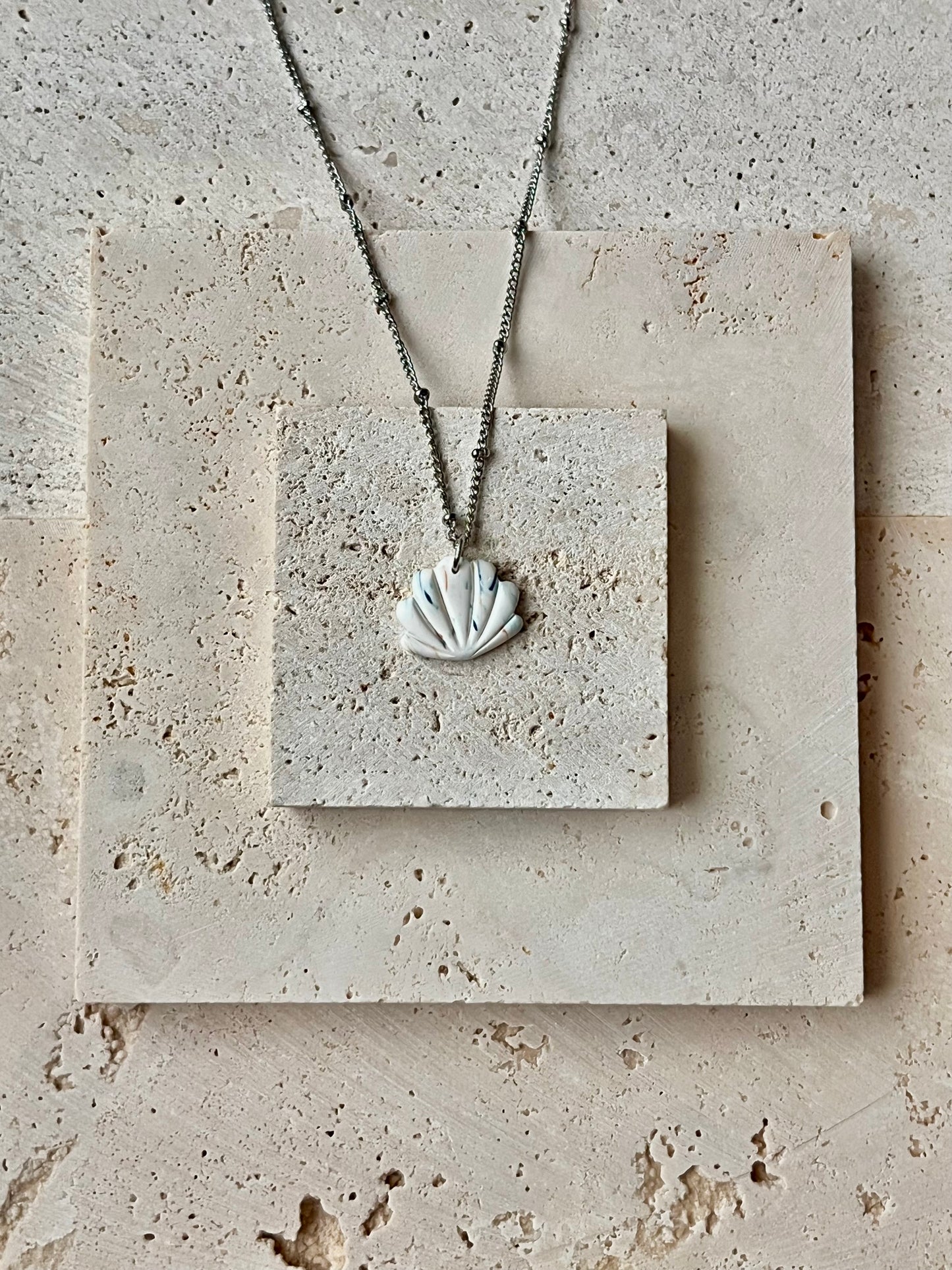 Simply Shell Necklace