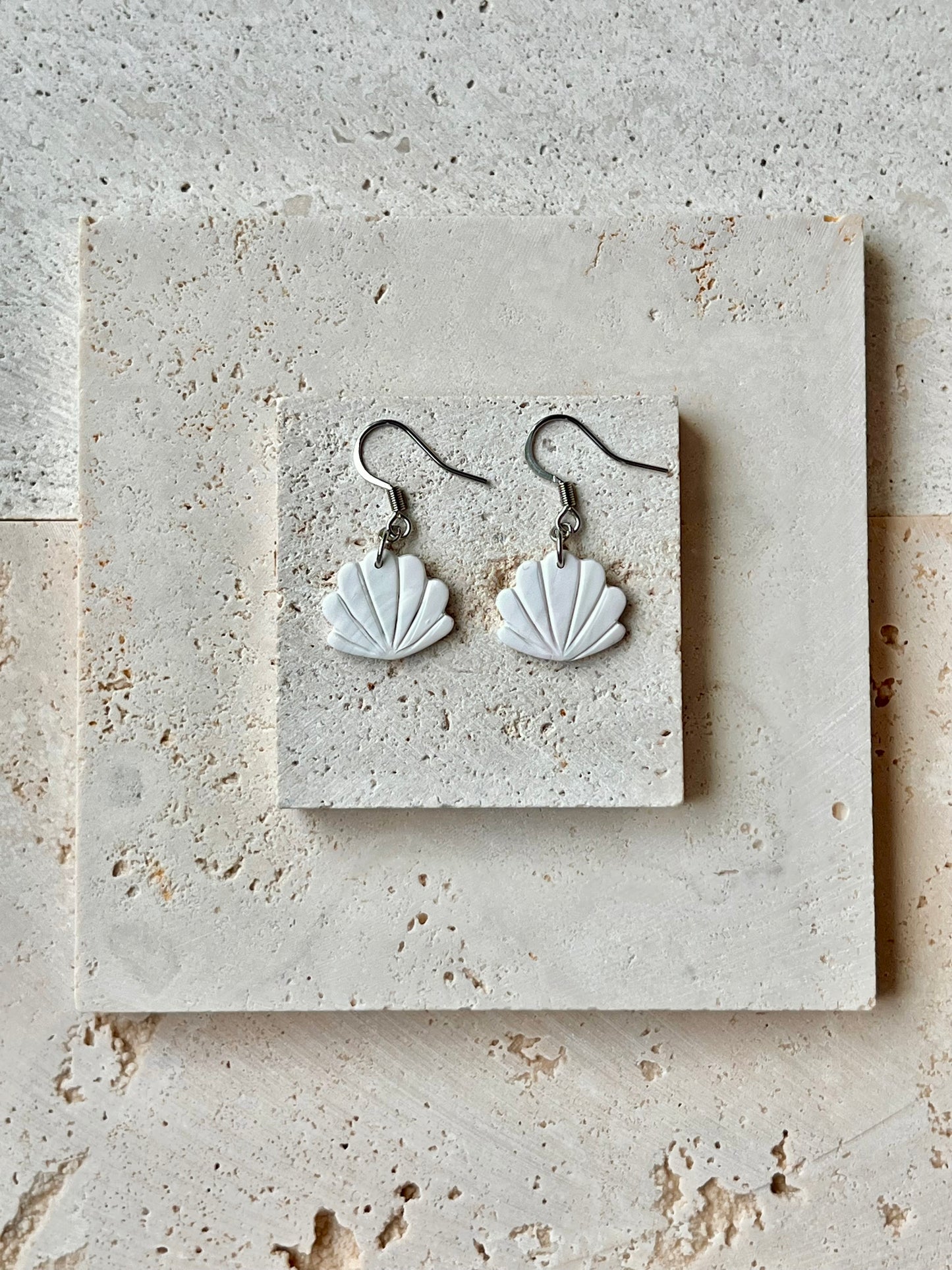 Simply Shells Dangle