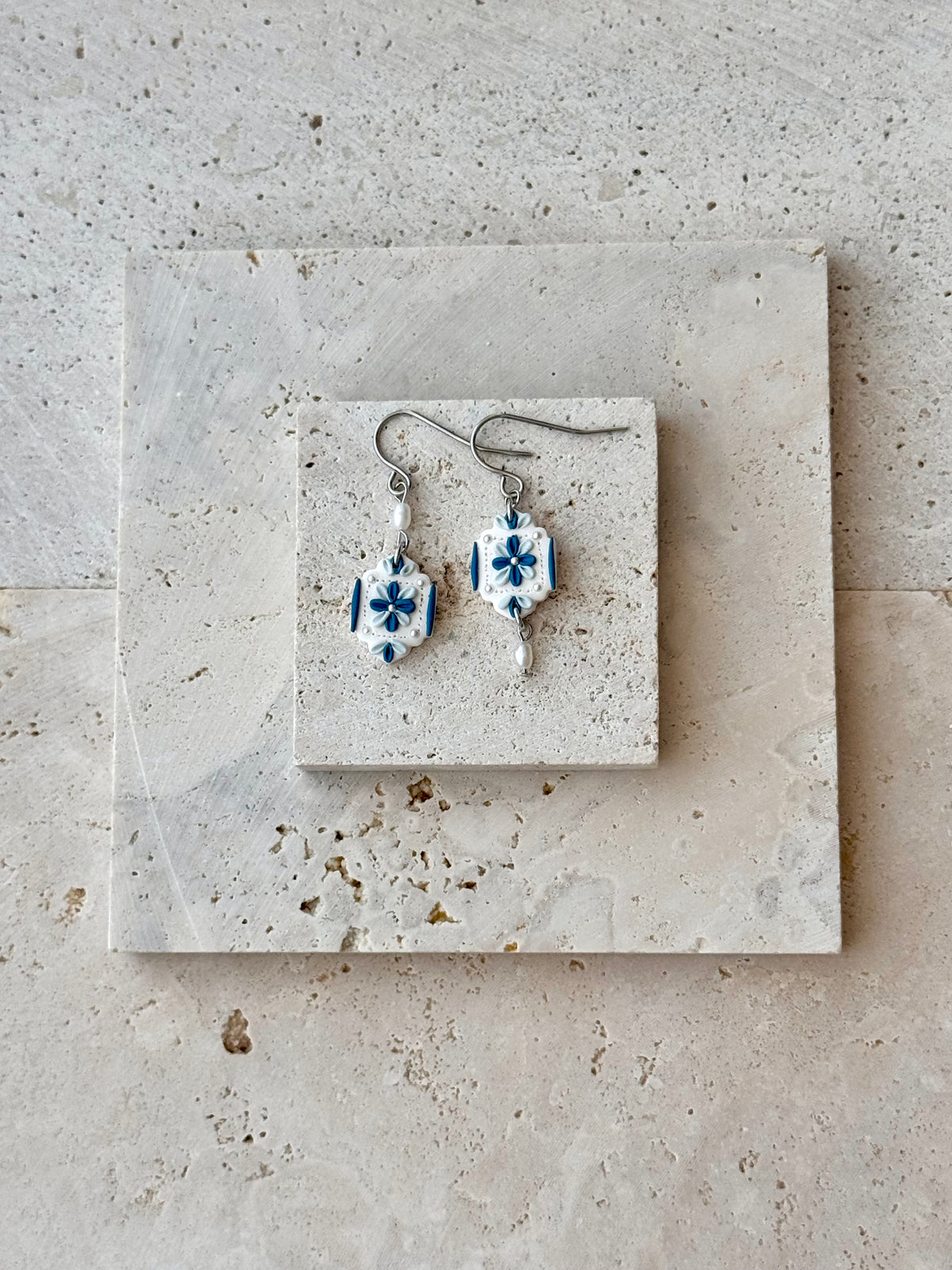 Tiles 2.0 dangle