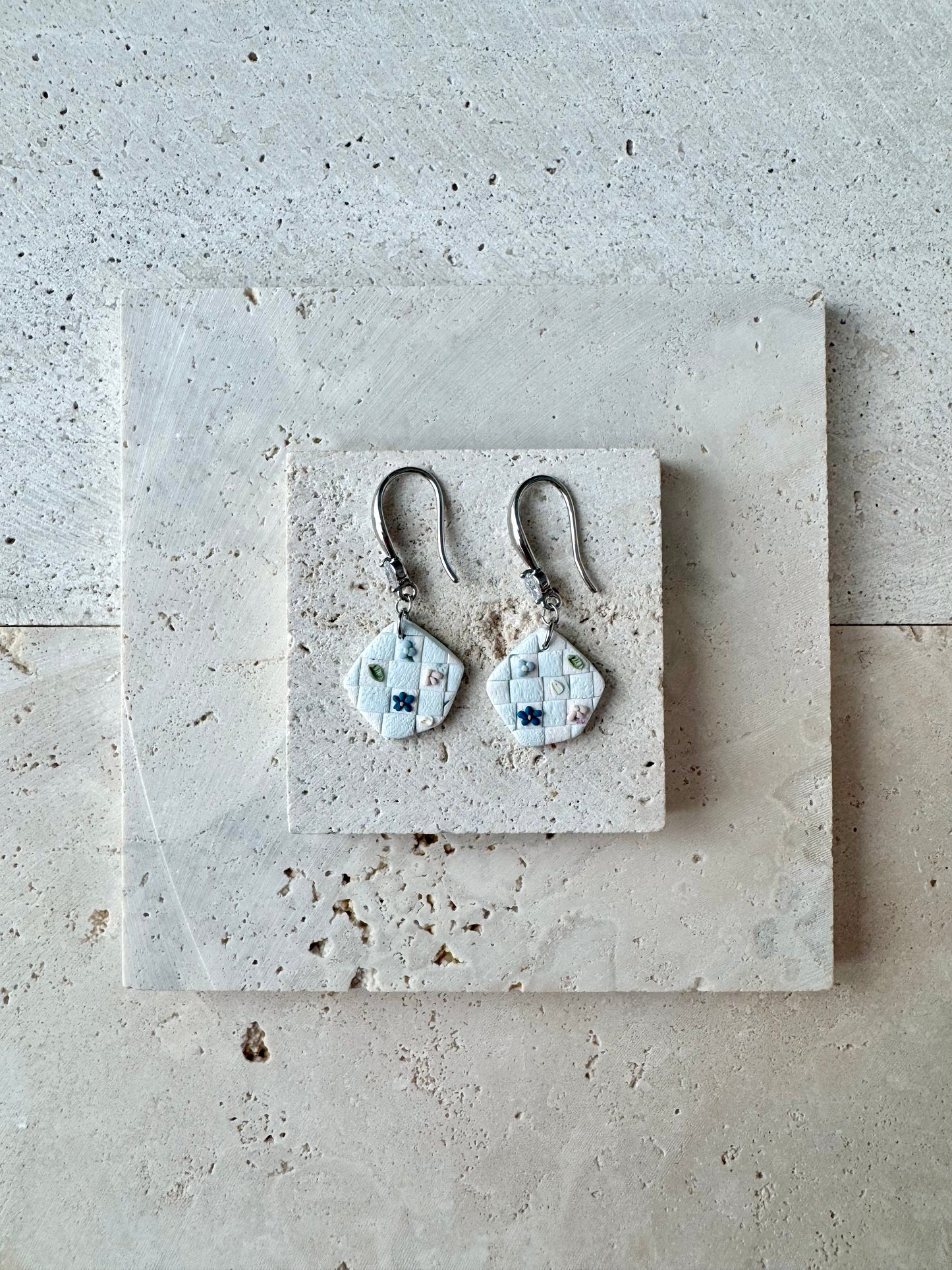 Checkered Dangles