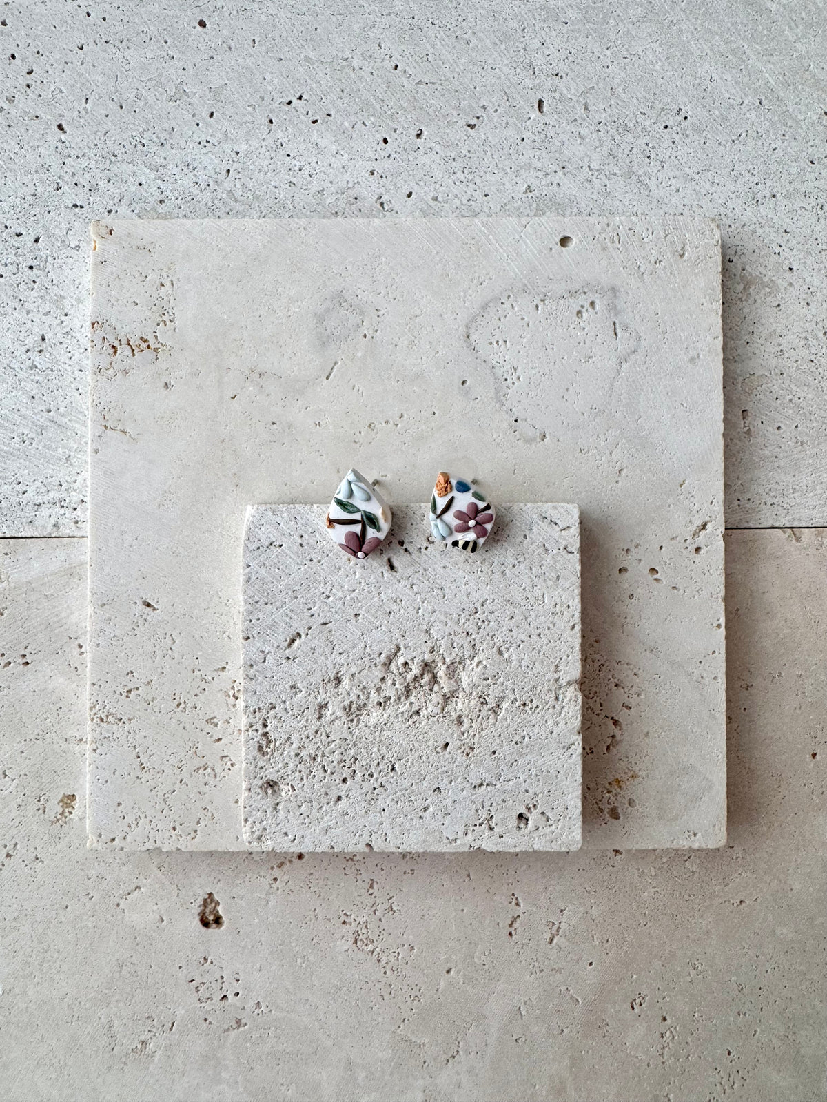 Bee Garden Studs